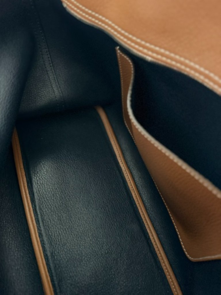 Le Tanneur Louise Large Mahagony Brown Grained Leather Tote With Zip Pouch — image 5 of 7